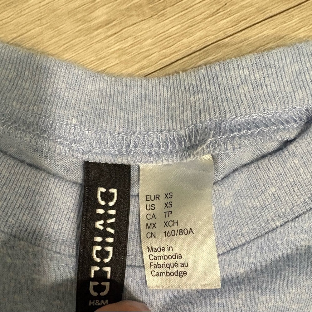 H&M Divided Light Blue Tee - Picture 2 of 4